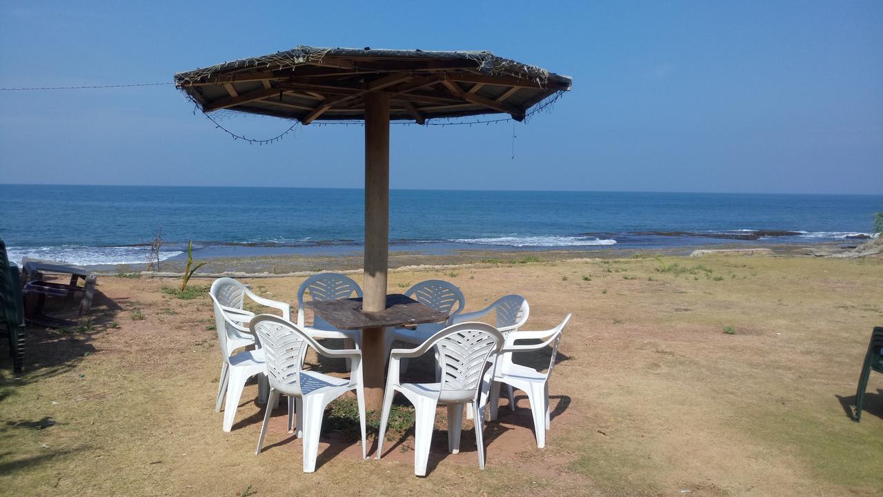 Saketha Beach Hotel Negombo Exterior photo